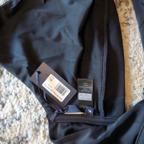 NWT- Figleaves NO Underwire Swim Top Halter tie - Picture 2 of 2